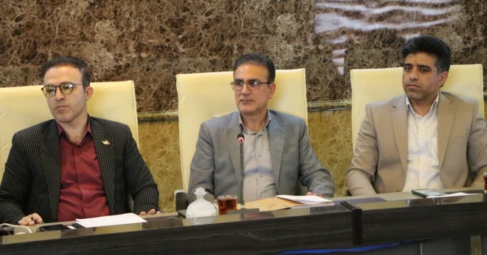 نمونه گیری وکنترل کیفی از کود های فسفاته وپتاسه   در انبارهای کارگزاران شهرستان  های بروجرد وخرم آباد