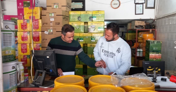 بازدید میدانی کارگروه پایش شرکت خدمات حمایتی کشاورزی استان قزوین از کارگزاران شهرستان تاکستان: ارزیابی موجودی و وضعیت انبار