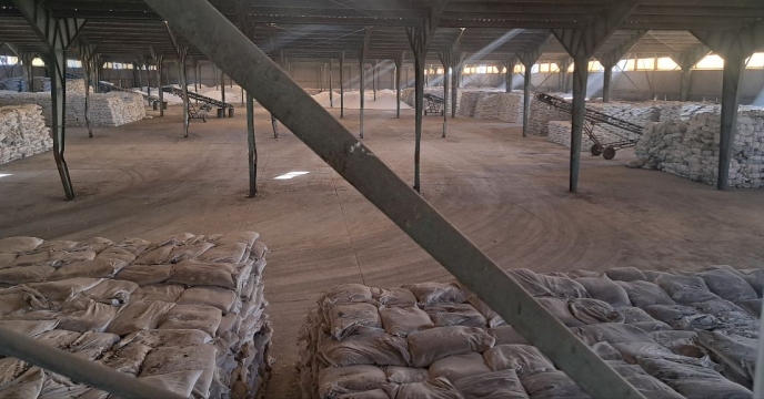توزیع مجموعا 15 تن کود سوپرفسفات  به انبار کلیه  کارگزاریهای استان اصفهان