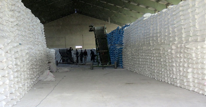 توزیع ۱۰۰۰ تُن کود کشاورزی فسفات در همدان طی چهار ماه نخست سال