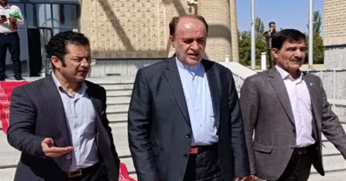 دیدار مدیر شرکت خدمات حمایتی کشاورزی استان همدان با نماینده مجلس شورای اسلامی در حاشیه گردهمایی الگوی کشت(کم آب بر)  