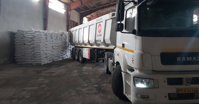 کمک به اقتصاد کشاورزی منطقه: توزیع 1559 تن کود با نرخ یارانه ای در شهرستان چالدران