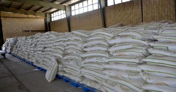 کاهش هزینه و تسریع در توزیع با حمل مستقیم 100 تن کود اوره از پتروشیمی پردیس به استان قزوین