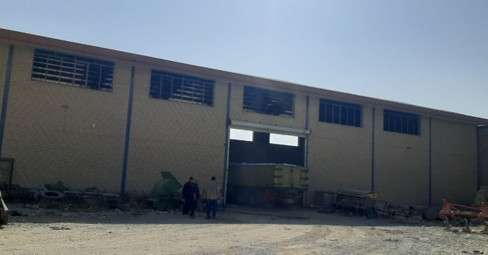 حمل و توزیع میزان 200تن کودهای فسفاته و پتاسه از انبار مرکزی به کارگزاران شهرستان ورامین