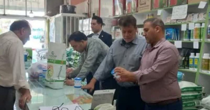 بازدید اعضای کارگروه کنترل و بازرسی از مراکز تولید، نگهداری و توزیع مواد کودی استان تهران در شهرستان قرچک