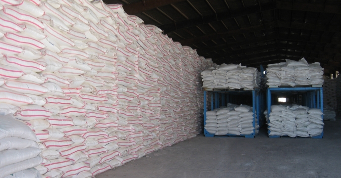 ارسال 75 تن انواع کود کشاورزی به کارگزاری های شهرستان ملکشاهی در نمیه دوم آذر ماه