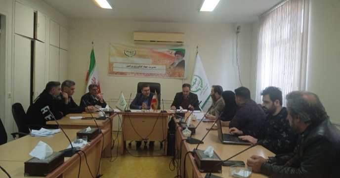 جلسه ساماندهی توزیع نهاده های کشاورزی در سال زراعی۱۴۰۵_۱۴۰۴ در شهرستان ورامین