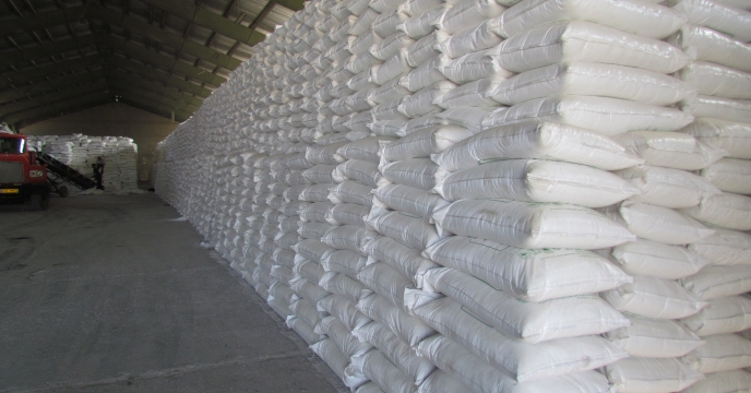 توزیع ۳۷۰۰ تن کود ازت در استان همدان برای کشت‌های پاییزه 