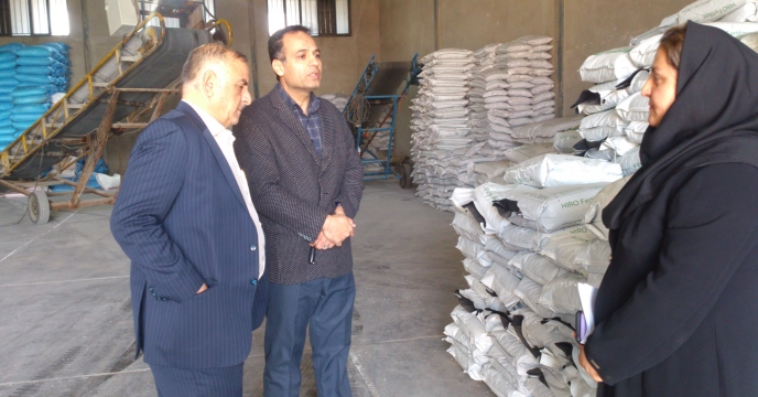 کمیته پایش استان از کارگزاران توزیع نهاده های کشاورزی شهرستان نظرآباد بازدید نمود. 