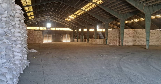 بیش از 270 تن نهاده کشاورزی برای توزیع به شهرستان تیران و کرون ارسال شد.