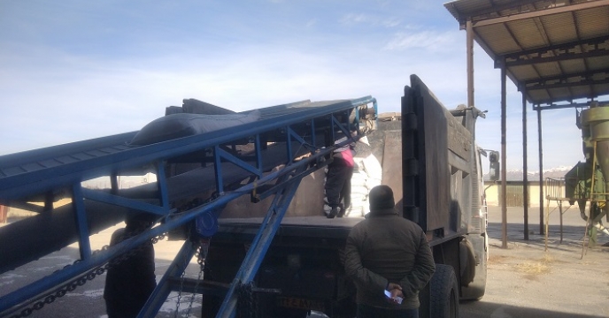 تامین و توزیع بیش از 3 هزار و 320 تن انواع نهاده  کشاورزی در جهت ارتقای استانداردهای کشاورزی 