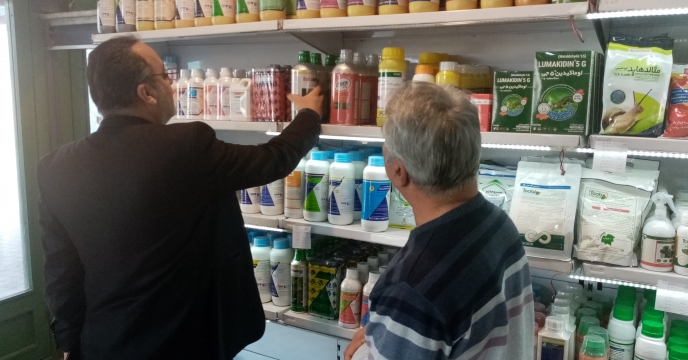 بازدید از فروشندگی های مجاز سموم کشاورزی شهرستان چهارباغ توسط کمیته پایش انجام گردید.