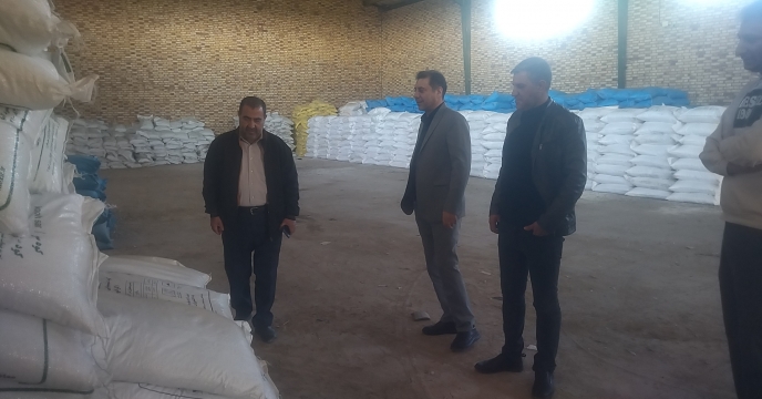 بازدید مشاور فناوری‌های نوین شرکت خدمات حمایتی کشاورزی از انبار کارگزاری‌های قم