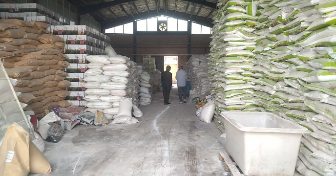 ارسال محموله کود توسط کیمیا تجارت مزرعه ایرانیان به استان قم