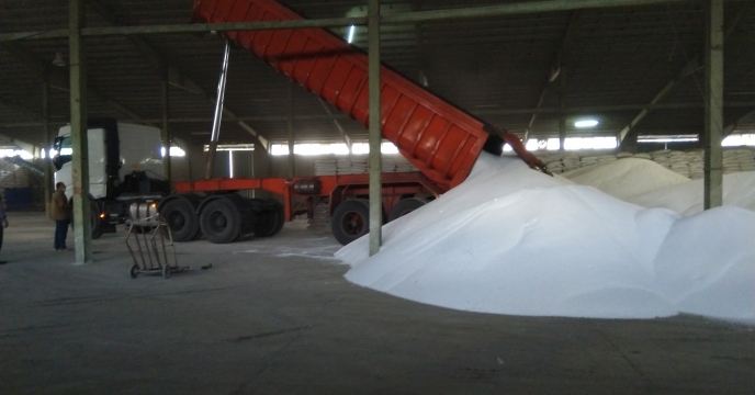 تأمین و تدارک ۶۳۰۰ تن کود یارانه‌ای در شهرستان تویسرکان، قطب جهانی گردو توسط شرکت خدمات حمایتی کشاورزی