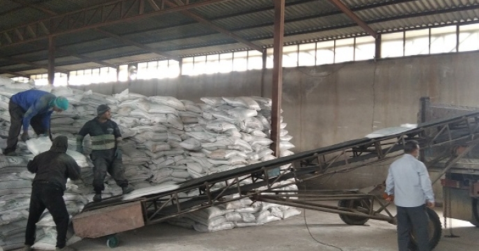 تامین و توزیع 1500 تن کود کشاورزی فسفات شهرستان های استان  زنجان بر اساس برش مواد کودی کشت بهاره 