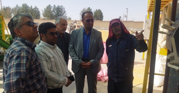 بازدید سرپرست معاونت بهبود تولیدات گیاهی سازمان جهادکشاورزی از سایت بوجاری شرکت