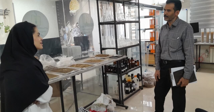 بازدید از آزمایشگاه بخش خصوصی آب و خاک  شهرستان اراک  در استان مرکزی 