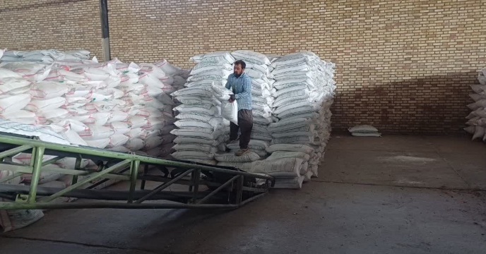 حمل 15 تن کود سولفات پتاسیم گرانوله برای کارگزاری آقای علینژاد شهرستان دامغان