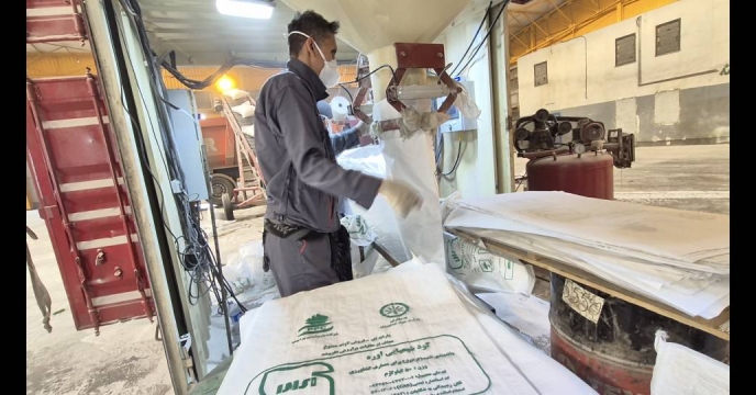 ارسال ۹۲۵ تن کود اوره از هرمزگان به خراسان جنوبی در راستای پشتیبانی ملی از کشاورزی