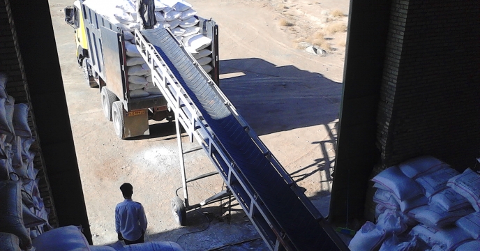 در دی ماه سالجاری میزان 2800 تن انواع کود فسفات از محل تولیدات شرکت های داخلی تامین و توزیع گردید