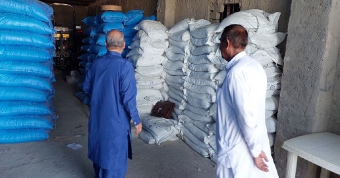 بازدید اعضاءگروه پایش مواد کودی از انبار کارگزاری های شهرستان ایرانشهر  استان سیستان وبلوچستان  