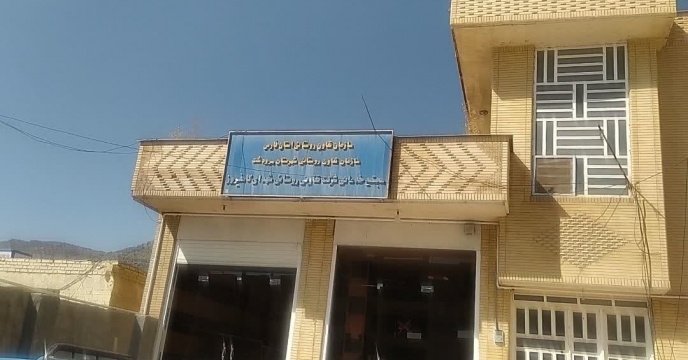 بازدید کارشناس پایش کودی شرکت خدمات حمایتی کشاورزی استان فارس از کارگزاری کود تعاونی روستایی شهدای کامفیروز