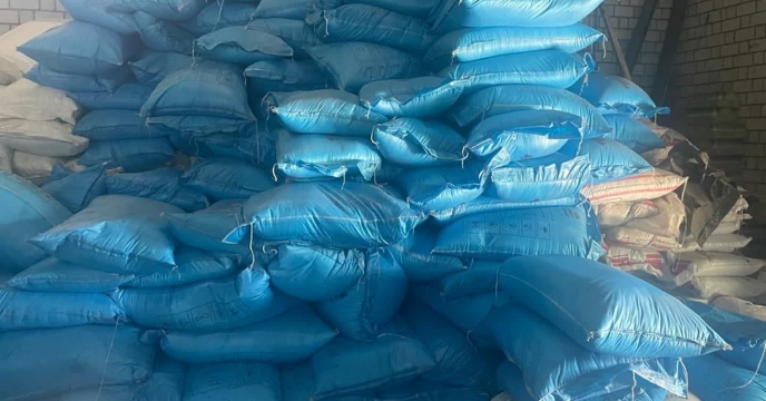 حسن همتی خبر داد: حمایت از پرورشدهندگان با توزیع گسترده کود استخر ماهی حسن همتی خبر داد: حمایت از پرورشدهندگان با توزیع گسترده کود استخر ماهی