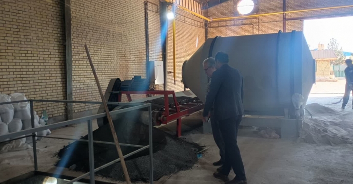 بازدید کارشناسان از شرکت‌های تولیدکننده کودهای آلی و زیستی انجام شد