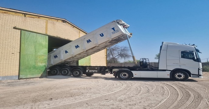 بیش از 900 تن کود کشاورزی اوره و فسفات در شهرستان اندیمشک توزیع گردید