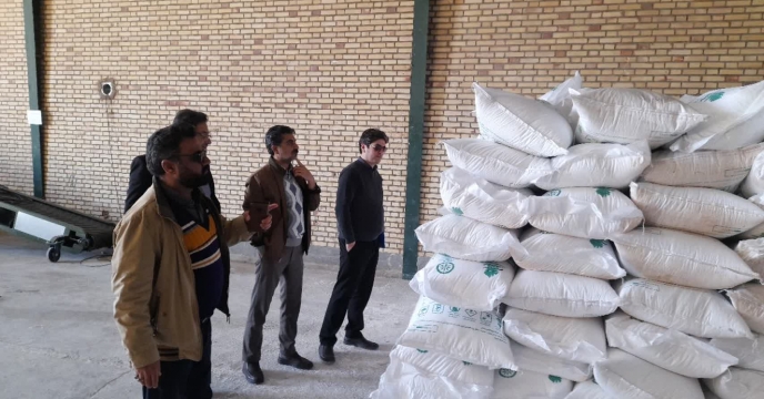 بازدید کار گروه پایش استان از انبار کارگزاری تعاونی روستایی اسلام بشرویه