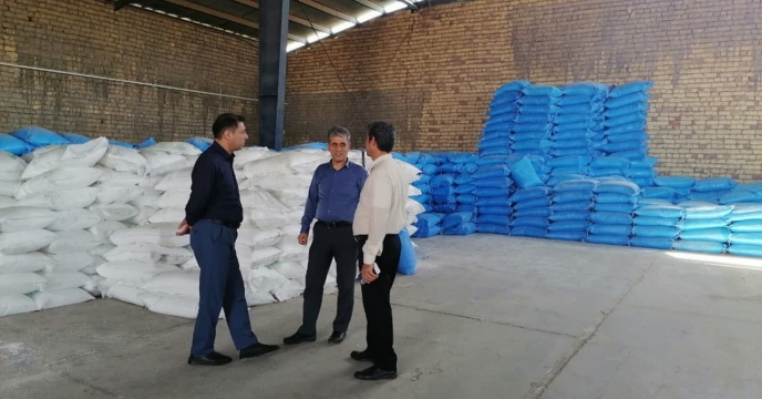 بازدید مدیر شرکت خدمات حمایتی کشاورزی استان قم از کارگزاری های توزیع کود