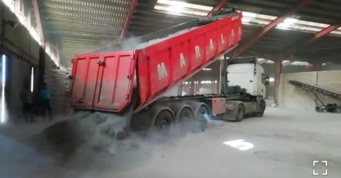 مقدار1584 تن انواع کود کشاورزی یارانه ای به دست بهره برداران شهرستان گرگان رسید 