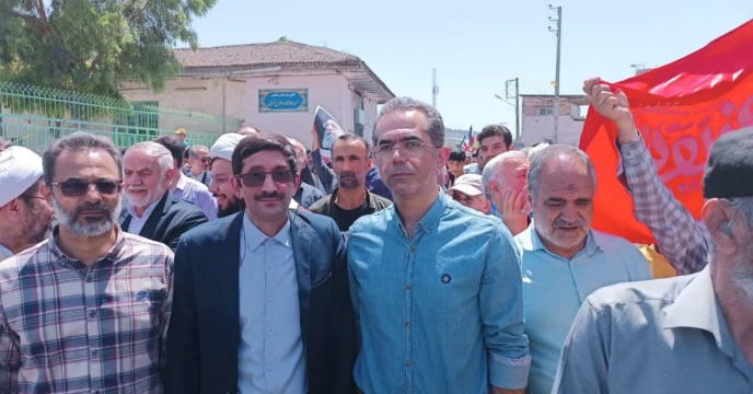 حضور مدیر شرکت خدمات حمایتی کشاورزی استان گلستان در مراسم گرامیداشت هفتمین روز شهادت فرماندهان و دانشمندان هسته ای و جمعی از هموطنان کشور درمصلی‌وحدت گرکان 