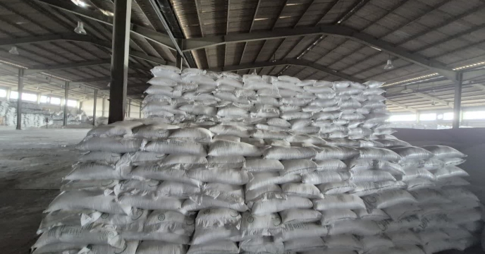 پشتیبانی از تولید کشاورزی: توزیع گسترده نهاده اوره در سطح استان هرمزگان