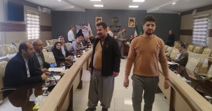 برگزاری میز ارتباط مردمی در سالن جلسات سازمان جهاد کشاورزی استان کردستان با حضور مدیر شرکت خدمات حمایتی کشاورزی استان 