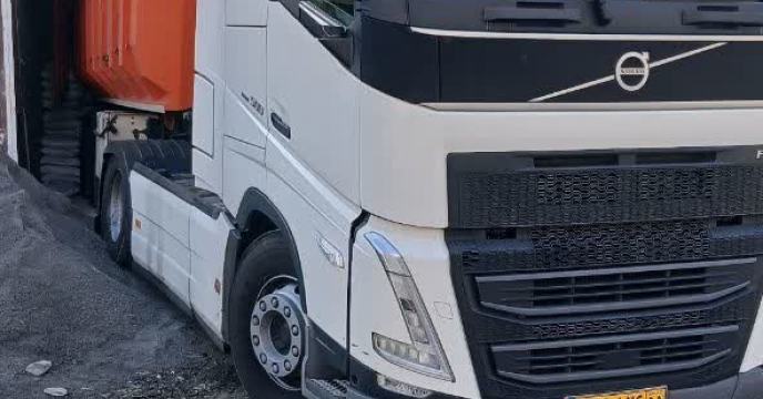 تامین میزان 50 تن کود اوره ارسالی از پتروشیمی کرمانشاه به کارگزاری در شهرستان سنندج