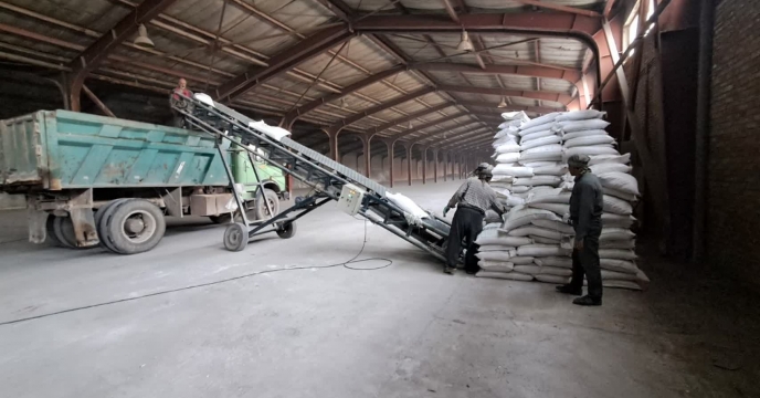 بیش از یک هزار و 150 تن انواع کود کشاورزی در شهرستان اهر استان آذربایجان شرقی توزیع شد