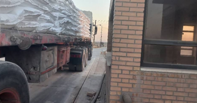 بیش از 800 تن کود کشاورزی اوره در شهرستان اندیمشک توزیع گردید