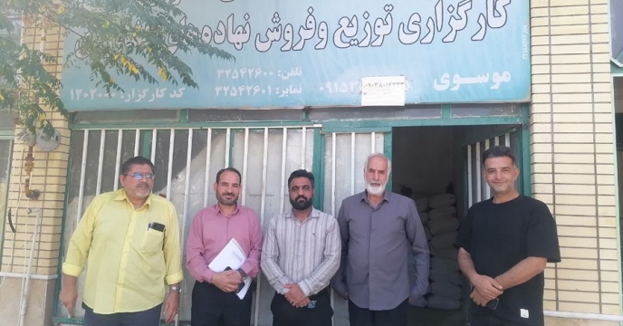 بازدید و پایش از انبار کارگزاری غلامحسین اولادی