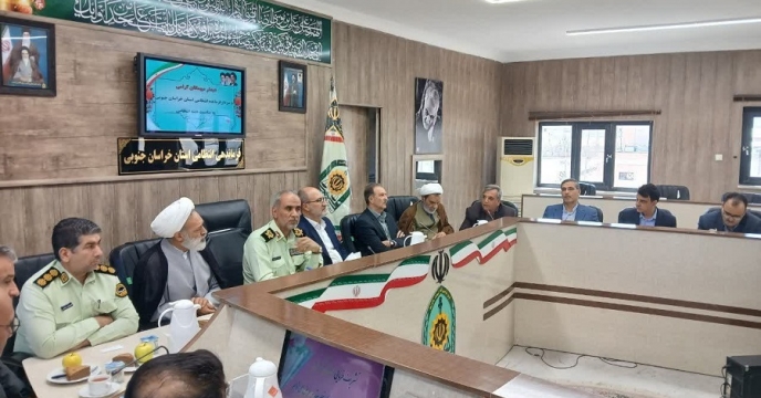 مدیر شرکت خدمات حمایتی کشاورزی خراسان جنوبی با فرمانده انتظامی استان دیدار کرد