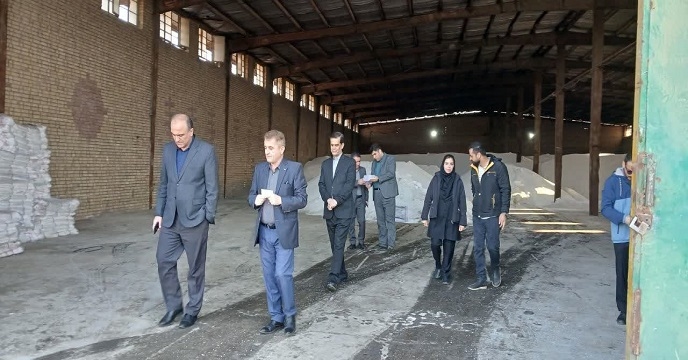 بازدید میدانی و بررسی دقیق روند توزیع کودهای کشاورزی در استان  از شرکت خدمات حمایتی کشاورزی توسط رئیس سازمان جهاد کشاورزی خوزستان