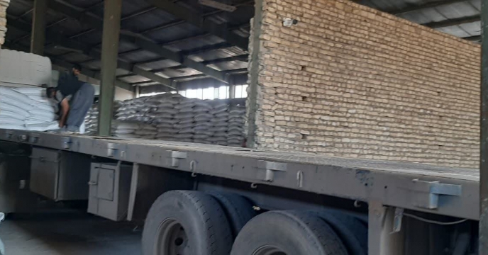 حمل و توزیع کود اوره به میزان 150تن به انبار کارگزاران شهرستان اسلامشهر