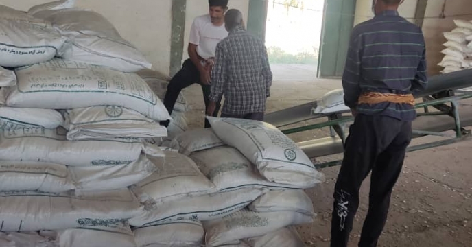 ارسال ۲۵ تن کود پتاس به منطقه سرچاهان حاجی‌آباد استان هرمزگان انجام شد