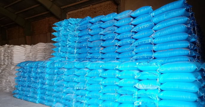 ارسال و توزیع 275 تن  انواع کودهای کشاورزی یارنه ای در شهریور ماه  سالجاری   در منطقه سربند و  شهرستان شازند ، حومه   استان مرکزی 