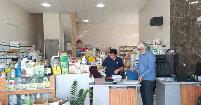  پایش حضوری از کارگزاری های توزیع کود در شهرستان سوادکوه شمالی