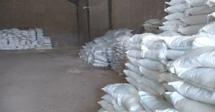 تعداد 27 مورد بازدید کارشناسان  از انبارهای کارگزاران توزیع کودهای کشاورزی استان زنجان