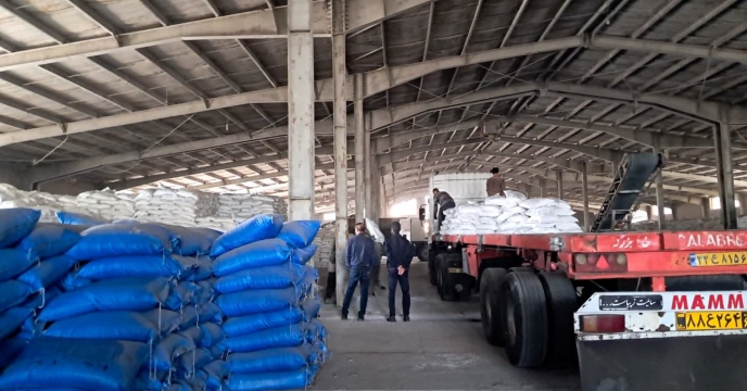 تامین و توزیع میزان  3570 تن کود یارانه ای برای تقویت بخش کشاورزی استان کرمان 