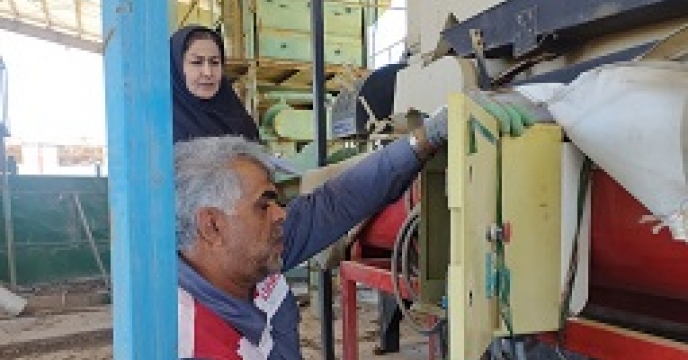 بازدید کارشناس معین شرکت خدمات حمایتی کشاورزی استان ایلام از مجتمع فنی شهرستان مهران
