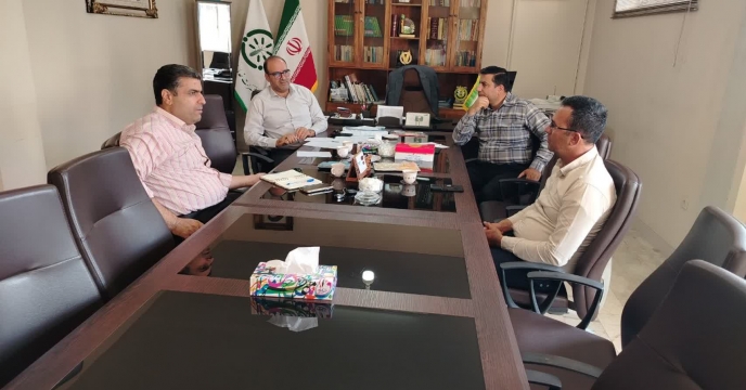 نشست هم اندیشی مدیرعامل اتحادیه شرکتهای تعاونی روستایی شهرستان اصفهان با مدیر شرکت خدمات حمایتی کشاورزی استان اصفهان